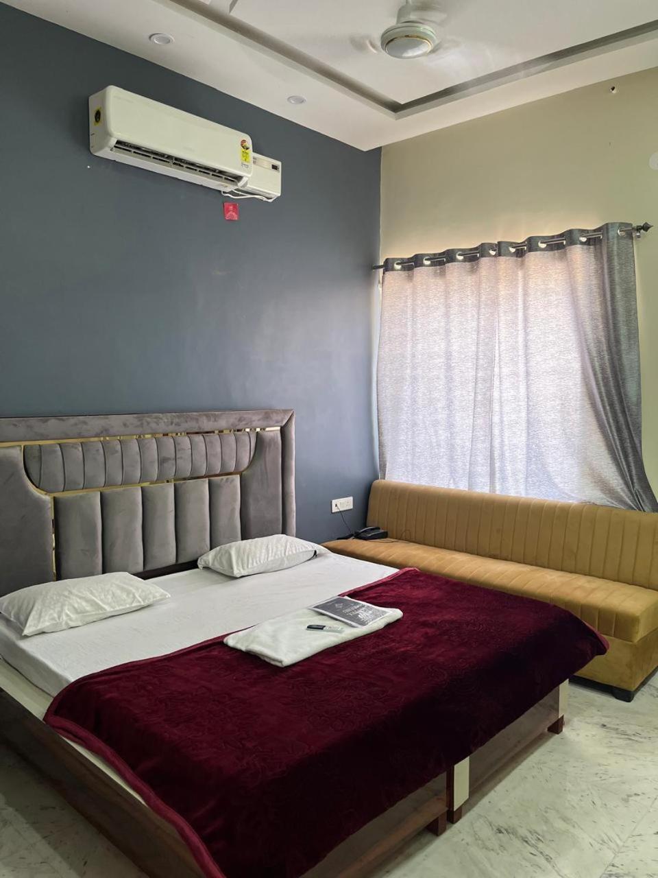Hotel Ap Suratgarh 外观 照片